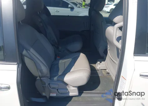 2016 Toyota Sienna Xle Premium 8 Passenger из США, поврежденный, VIN 5TDYK3DCXGS733280